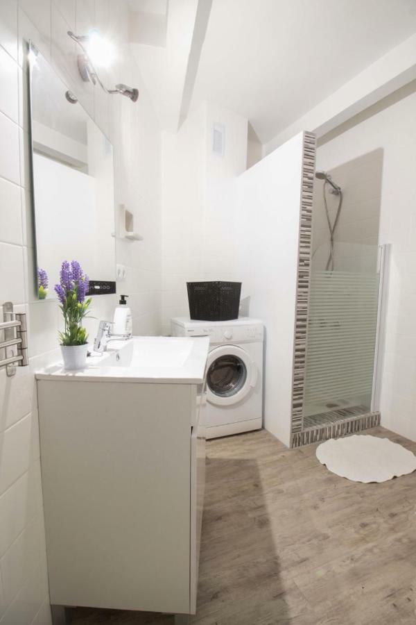 Apartamento Rivera#2 อาลิกันเต ภายนอก รูปภาพ